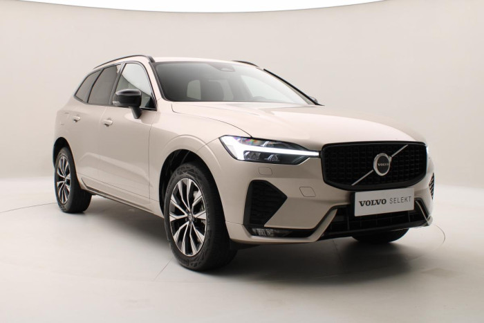 Volvo XC60 B4 AWD R-DESIGN AUT REZERVACE