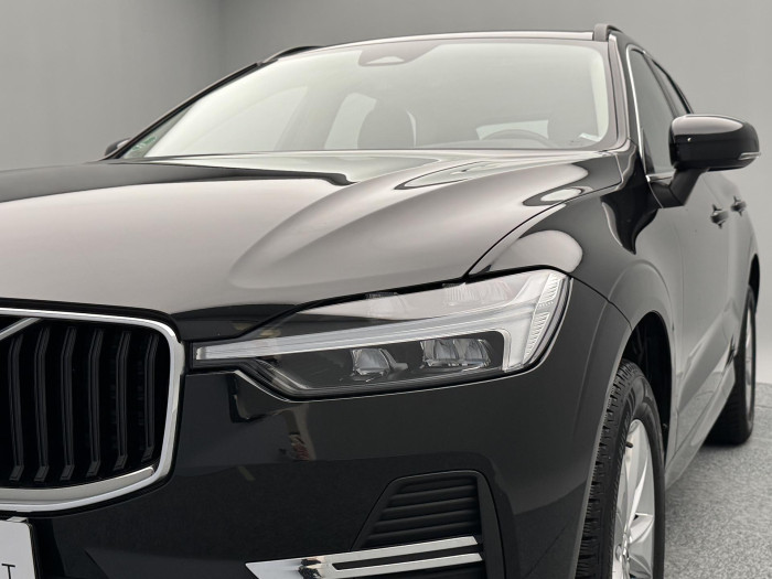 Volvo XC60 B4 AWD CORE CZ 1. maj