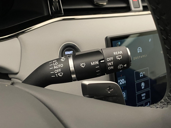 Land Rover Range Rover Evoque D200 DYNAMIC SE REZERVACE 2.0 d Dynamic SE