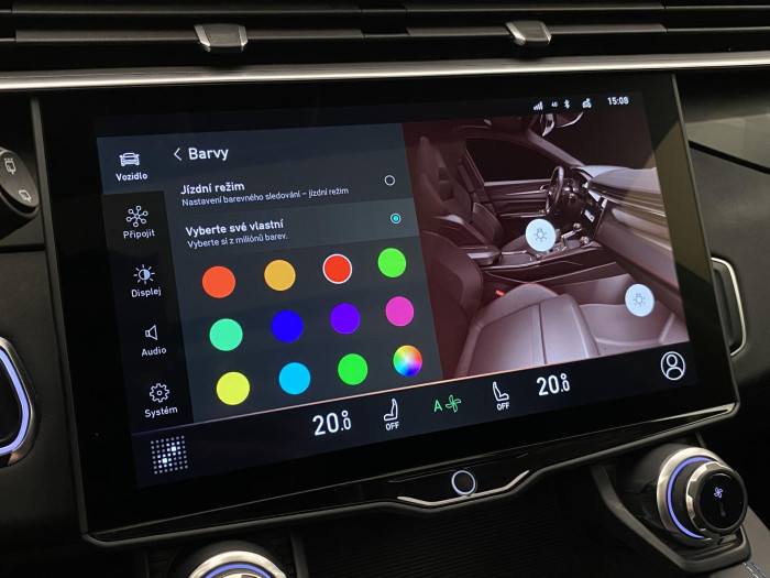 Lynk & Co 01 HEV DCT AUT 1.maj