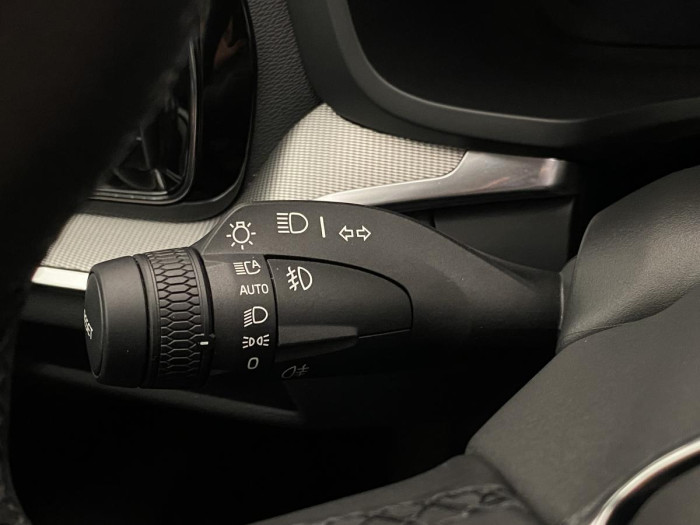 Volvo V60 B4 PLUS AUT CZ 1.maj. 2.0 Plus