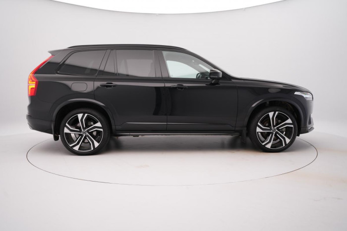 Volvo XC90 B5 AWD ULTIMATE DARK AUT 1.maj