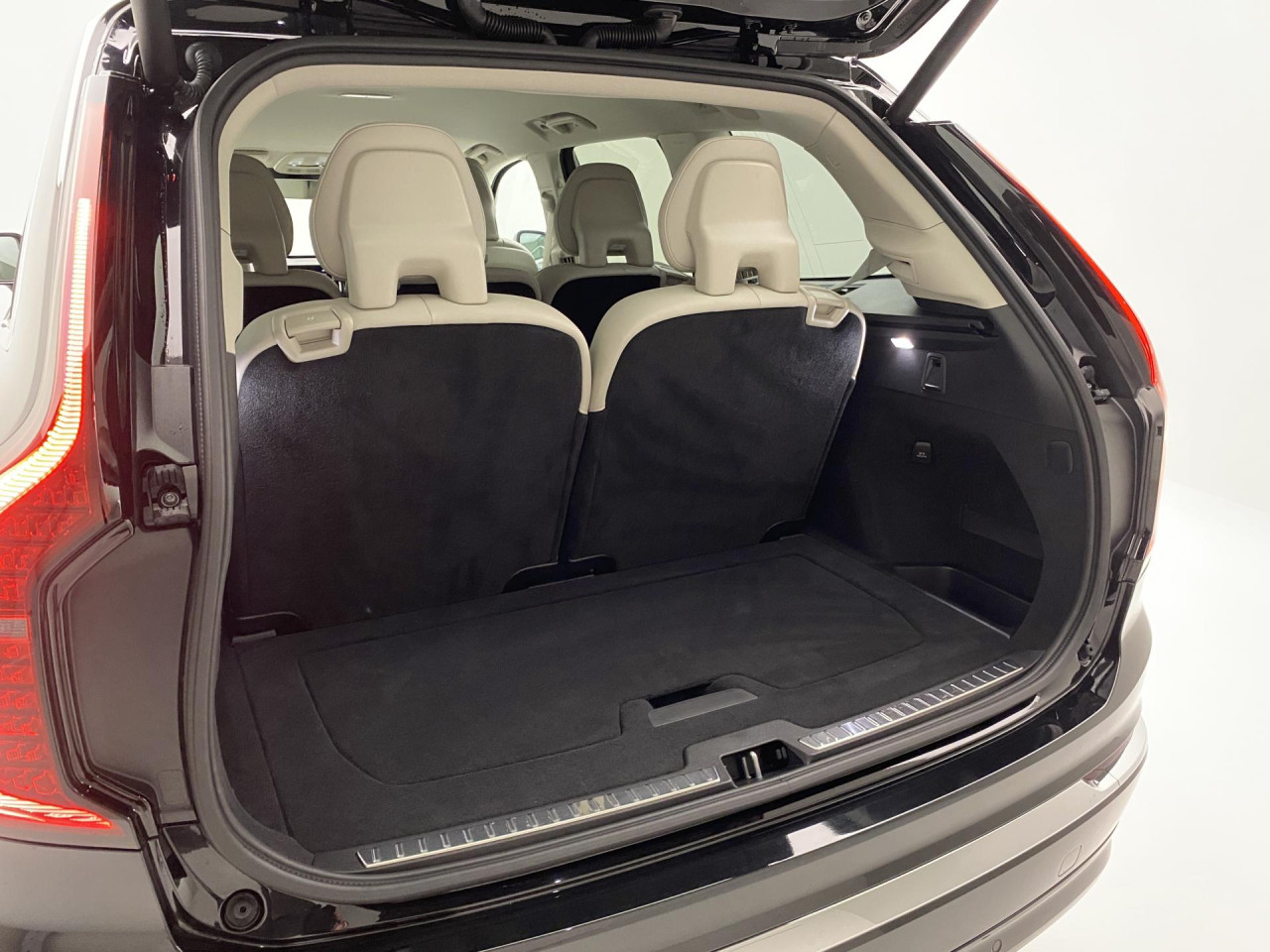 Volvo XC90 T8 AWD RECHARGE BRIGHT PLUS 7m