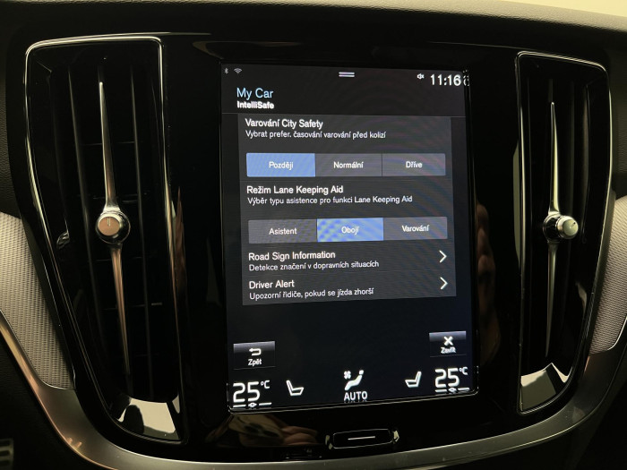 Volvo V60 D3 AWD R-DESIGN AUT 2.0 d