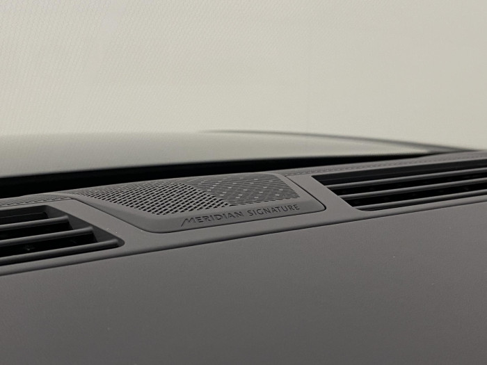 Land Rover Range Rover P530 AUTOBIOGRAPHY REZERVACE