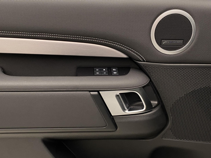 Land Rover Discovery D250 SE AWD REZERVACE 3.0 d SE