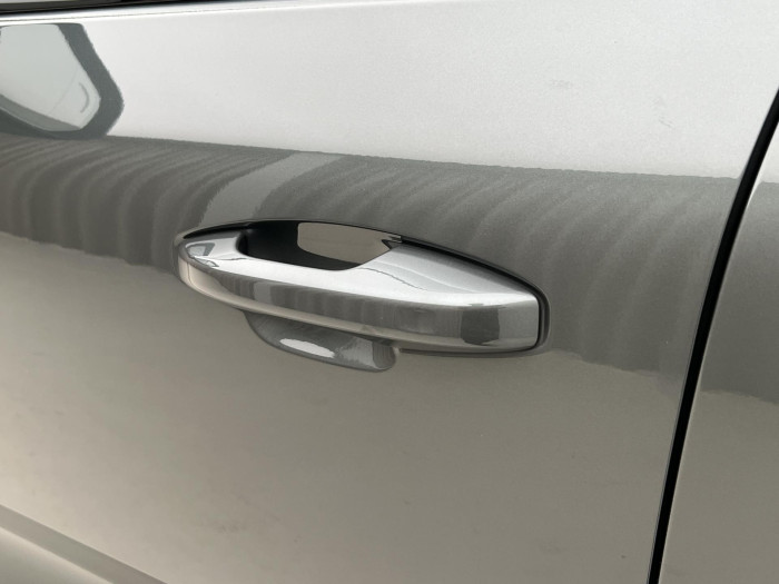 Volvo XC40 B3 DARK PLUS AUT