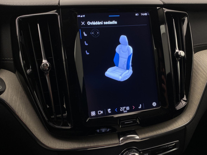 Volvo XC60 B4 AWD INSCRIPTION AUT CZ