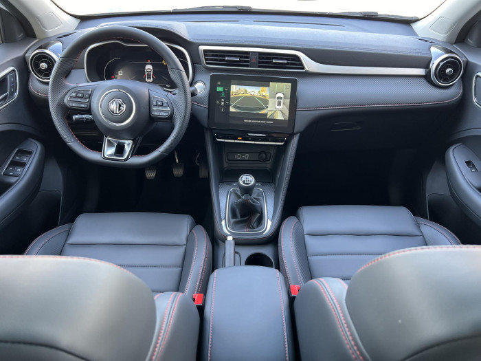 MG ZS ICE ELEGANCE 1.5 MAN 1.5 Elegance