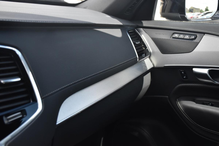 Volvo XC90 B5 AWD PLUS BRIGHT PANORAMA