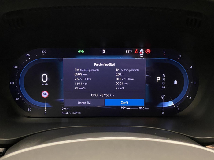 Volvo XC60 B4 AWD PLUS DARK REZERVACE