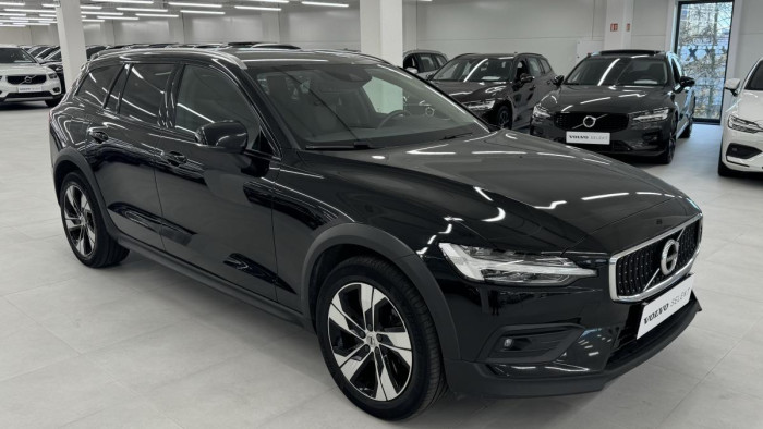 Volvo V60 CROSS COUNTRY D4 AWD REZERVACE 2.0 d