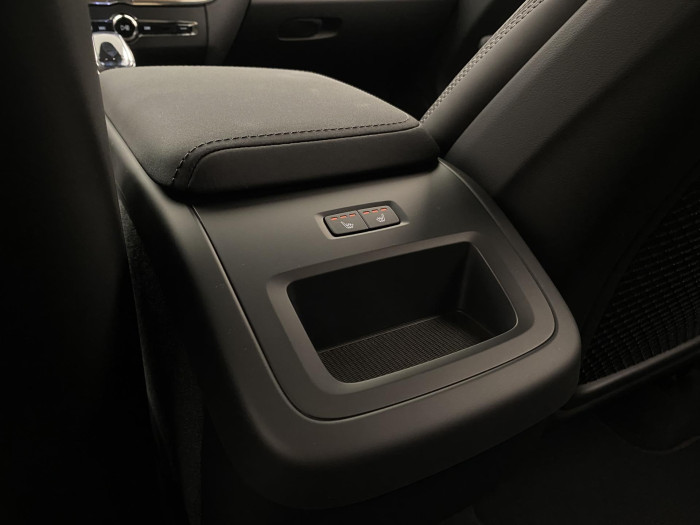 Volvo XC60 B5 AWD AUT DARK PLUS