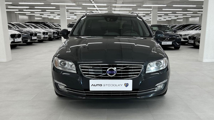 Volvo V70 D4 AWD SUMMUM AUT REZERVACE 2.4 d Summum