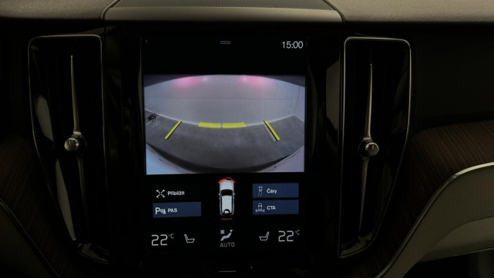 Volvo XC60 T5 AWD MOMENTUM REZERVACE 2.0 Momentum