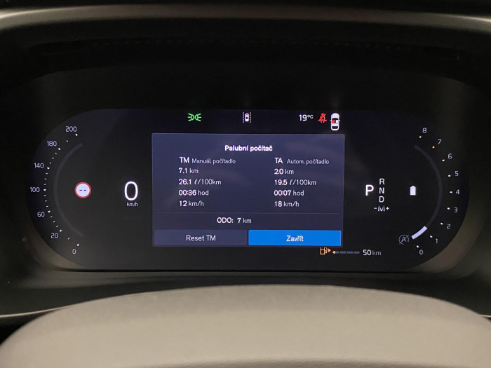 Volvo XC40 B3 AUT PLUS BLACK EDITION