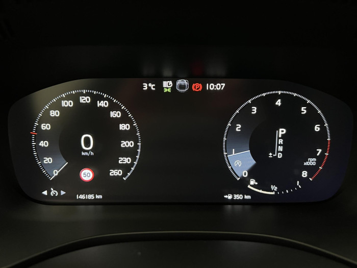 Volvo XC60 T5 AWD MOMENTUM PRO AUT CZ 2.0 Momentum