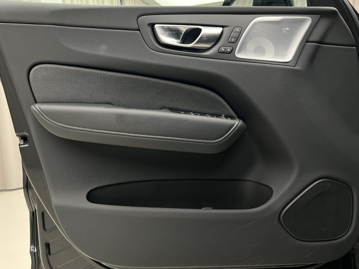 Volvo XC60 B5 AWD ULTRA BLACK EDITION AUT 2.0 Edition