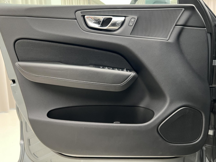 Volvo XC60 D3 MOMENTUM 1.maj. 2.0 d Momentum