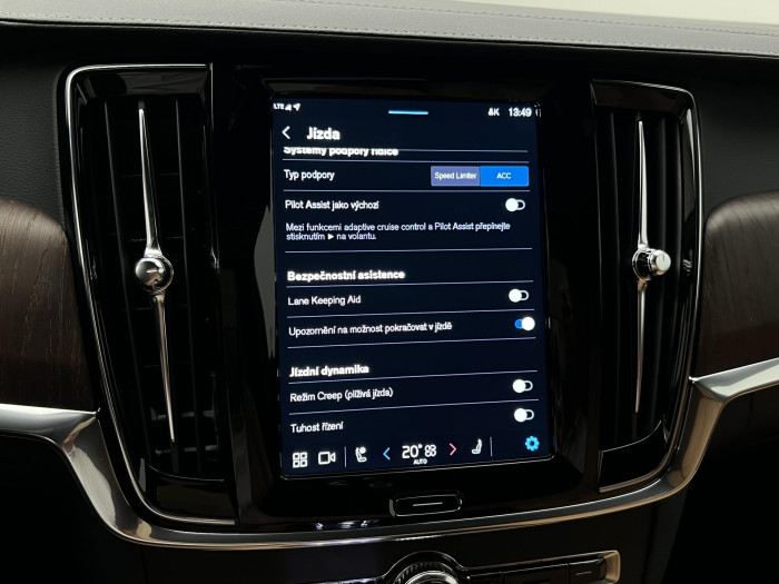 Volvo V90 T6 AWD RECHARGE PLUS DARK AUT