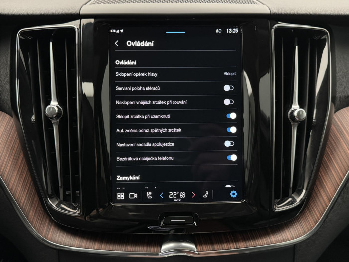 Volvo XC60 T8 AWD RECHARGE BRIGHT PLUS