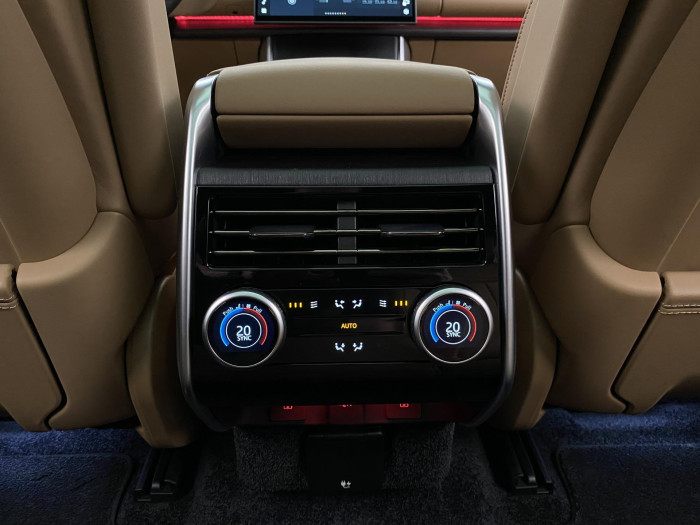 Land Rover Range Rover P530 AUTOBIOGRAPHY LWB