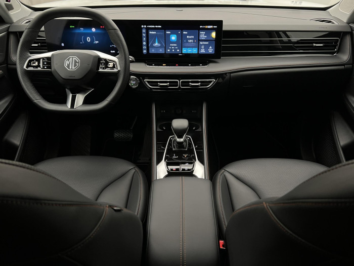 MG HS 1.5 TGI EXCLUSIVE AUT CZ 1.maj 1.5 Exclusive