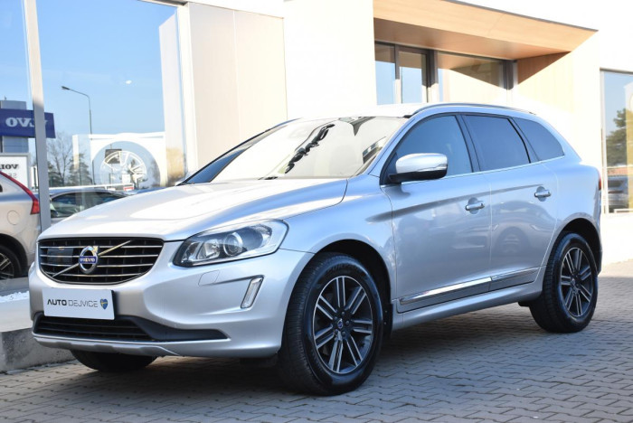 Volvo XC60 D4 AWD SUMMUM REZERVACE 2.4 d Summum