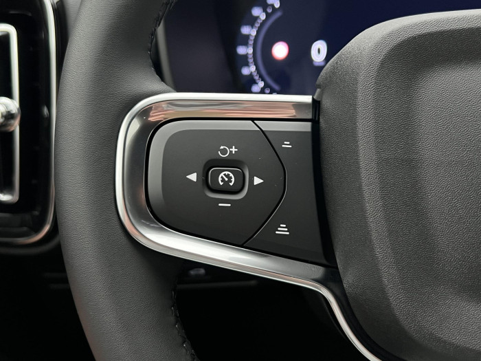 Volvo XC40 B3 AUT BLACK EDITION PLUS