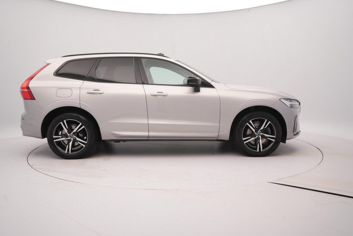 Volvo XC60 B4 AWD R-DESIGN AUT