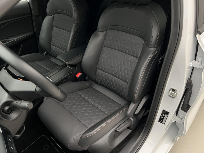 MG MG3 EXCLUSIVE HYBRID+ AUT CZ 1.maj 1.5 Exclusive