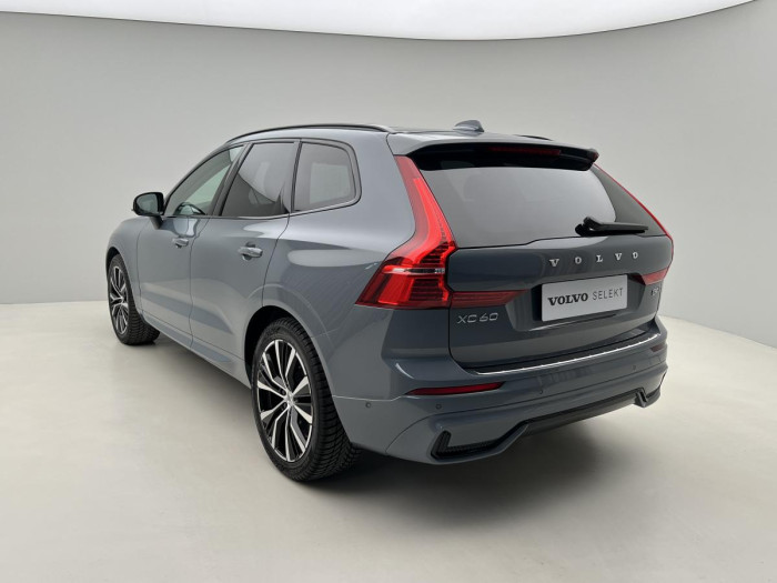 Volvo XC60 B4 AWD DARK ULTIMATE AUT CZ