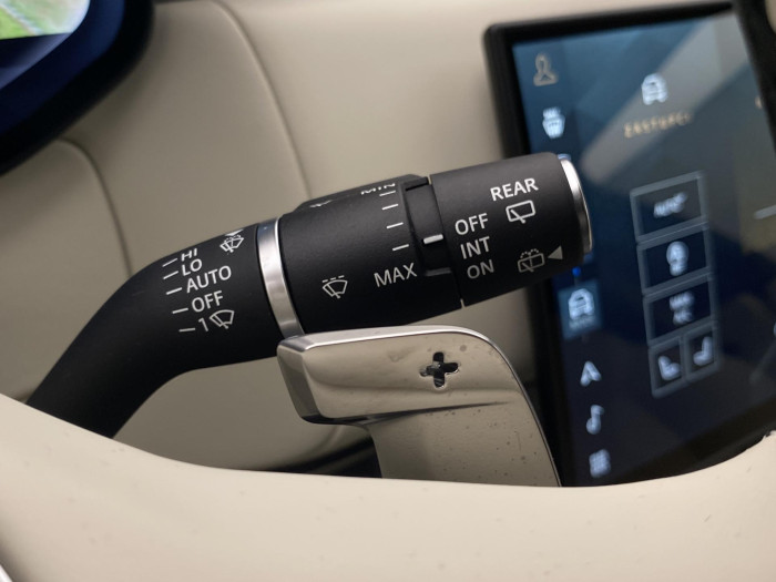 Land Rover Range Rover D350 HSE LWB AUT CZ 1.maj. 3.0 d