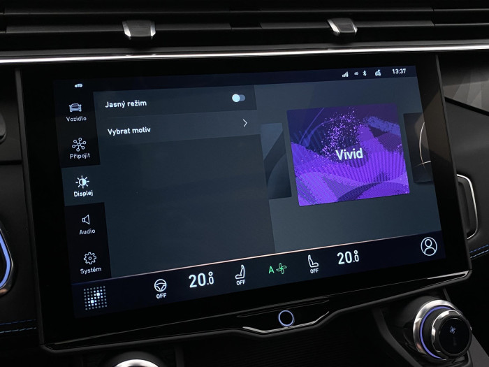 Lynk & Co 01 PHEV DCT AUT 1.maj