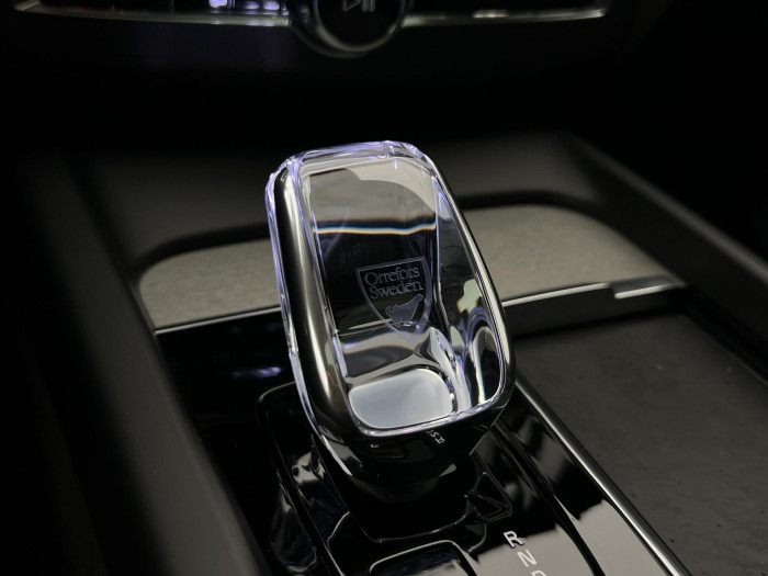 Volvo XC60 T6 AWD RECHARGE ULTRA DARK CZ