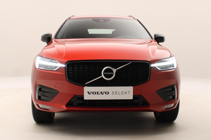 Volvo XC60 B4 AWD R-DESIGN AUT REZERVACE