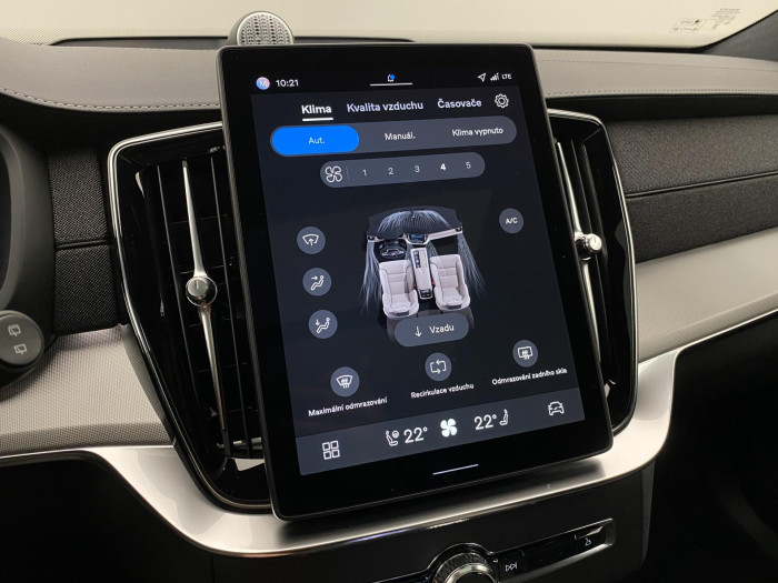 Volvo XC90 B5 AWD BLACK EDITION ULTRA 7 2.0 Edition