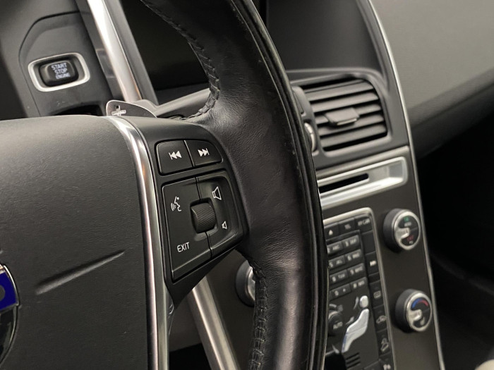 Volvo XC60 D5 AWD SUMMUM AUT CZ 2.4 d Summum