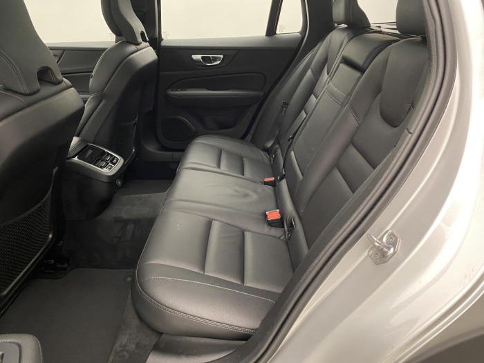 Volvo V60 CC B4 AWD MOMENTUM AUT 2.0 CC CC Momentum