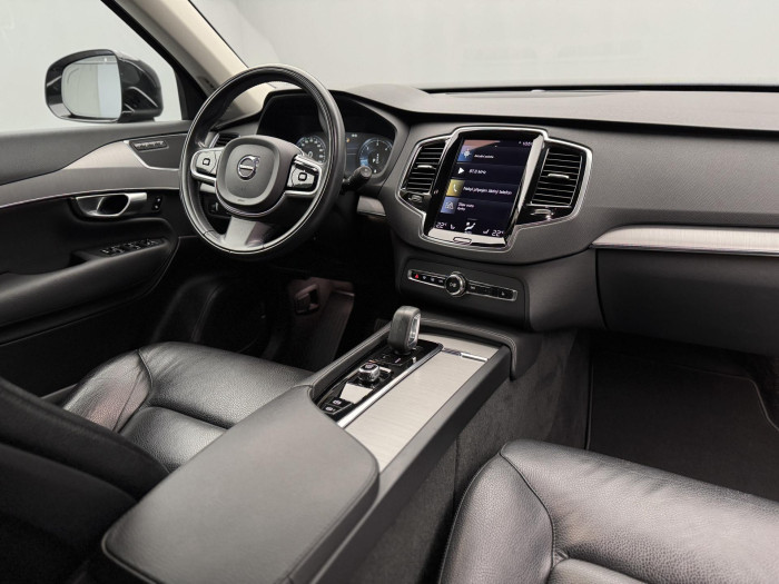 Volvo XC90 B5 AWD MOMENTUM PRO CZ 7M 2.0 Momentum
