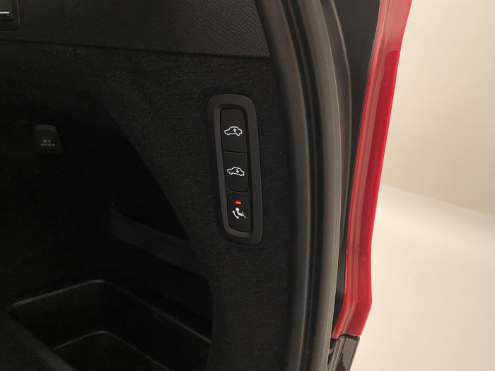 Volvo XC90 D5 AWD INSCRIPTION REZERVACE 2.0 d