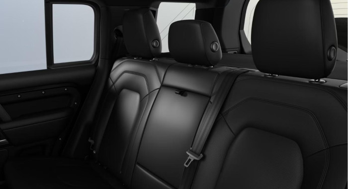 Land Rover Defender 110 D250 X-DYNAMIC SE AWD Aut 3.0 d Dynamic SE