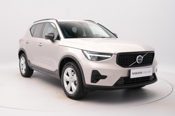 Volvo XC40 B3 DARK PLUS AUT CZ 1.maj.