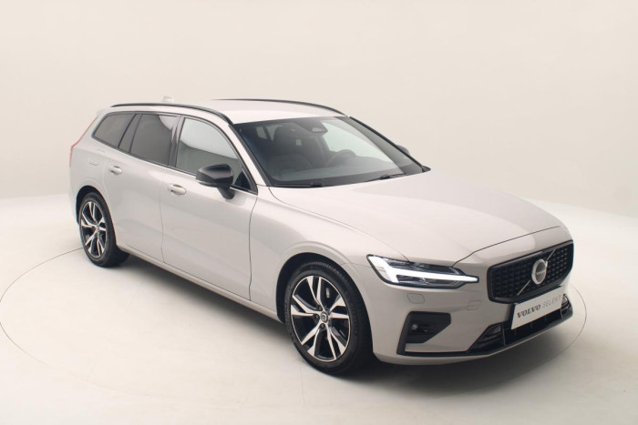 Volvo V60 B4 PLUS DARK AUT CZ 1.maj