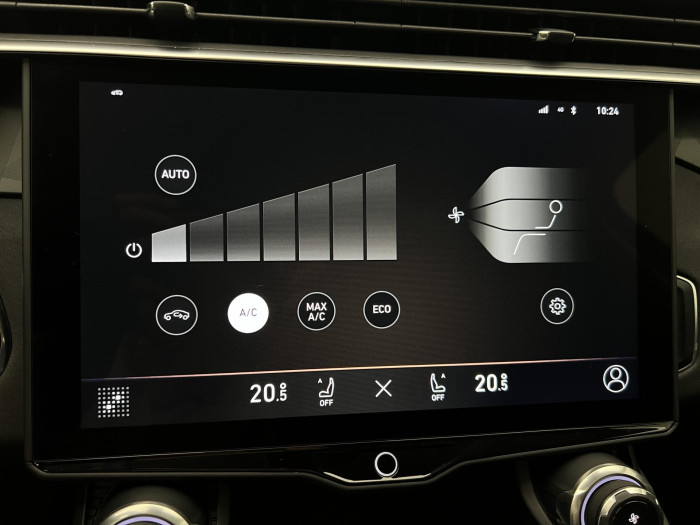 Lynk & Co 01 HEV DCT AUT