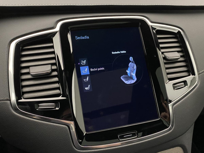 Volvo XC90 B5 AWD INSCRIPTION REZERVACE