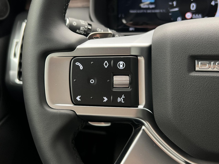 Land Rover Discovery D250 DYNAMIC SE AWD AUT CZ 3.0 d Dynamic SE