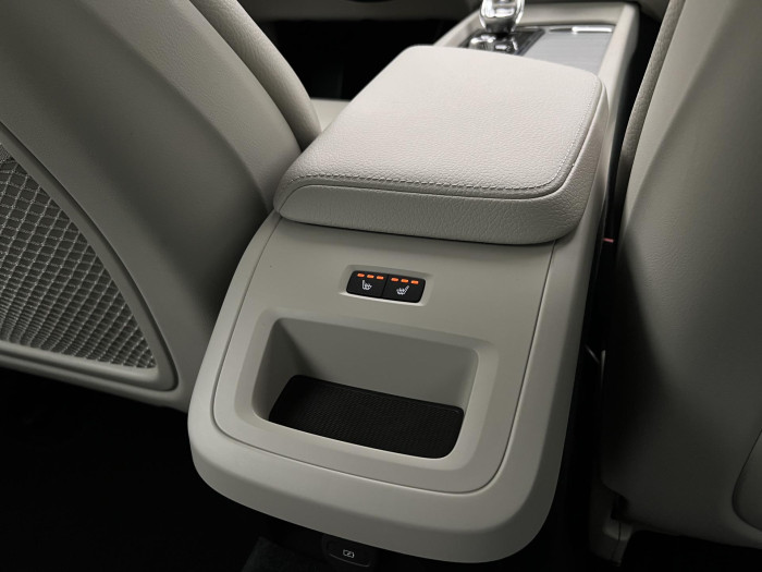 Volvo V60 B4 INSCRIPTION AUT 1.maj.