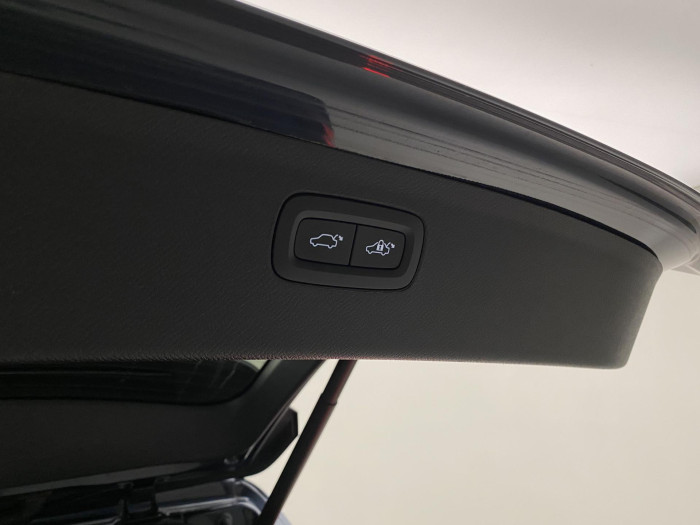 Volvo XC90 B5 AWD INSCRIPTION CZ AUT 7m