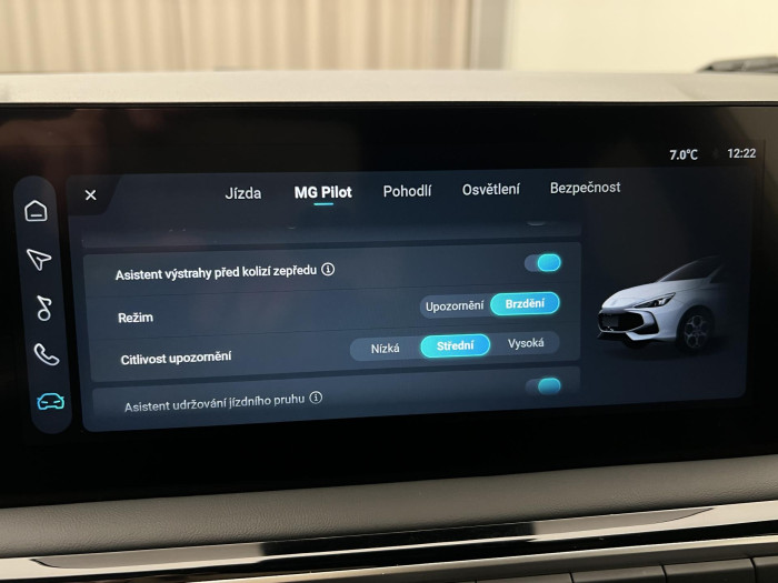 MG MG3 EXCLUSIVE HYBRID+ AUT CZ 1.maj 1.5 Exclusive